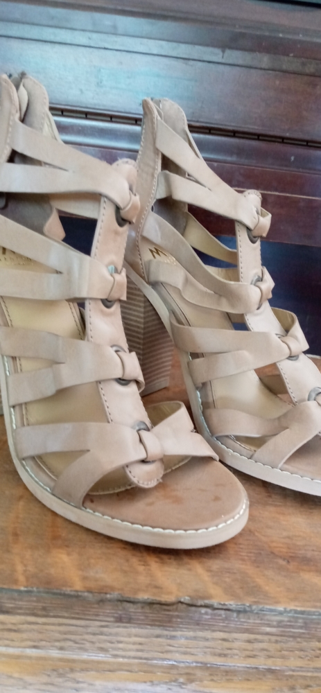 Madison sandals - size 9